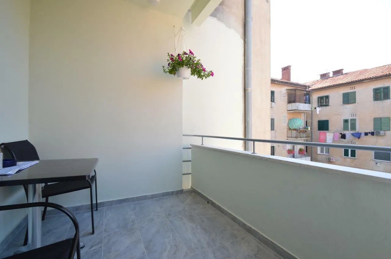 Apartments Silvia Zadar